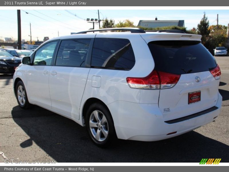 Super White / Light Gray 2011 Toyota Sienna LE