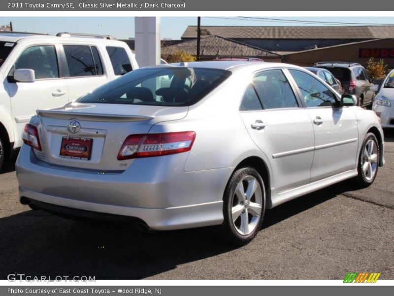 Classic Silver Metallic / Dark Charcoal 2011 Toyota Camry SE