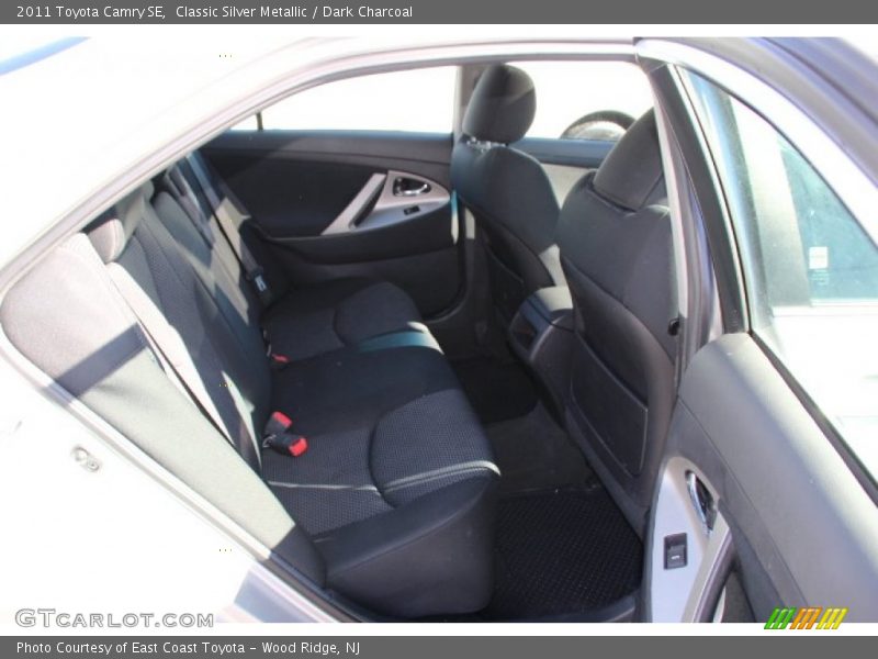 Classic Silver Metallic / Dark Charcoal 2011 Toyota Camry SE