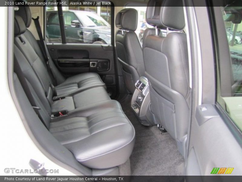 Alaska White / Jet Black 2010 Land Rover Range Rover HSE