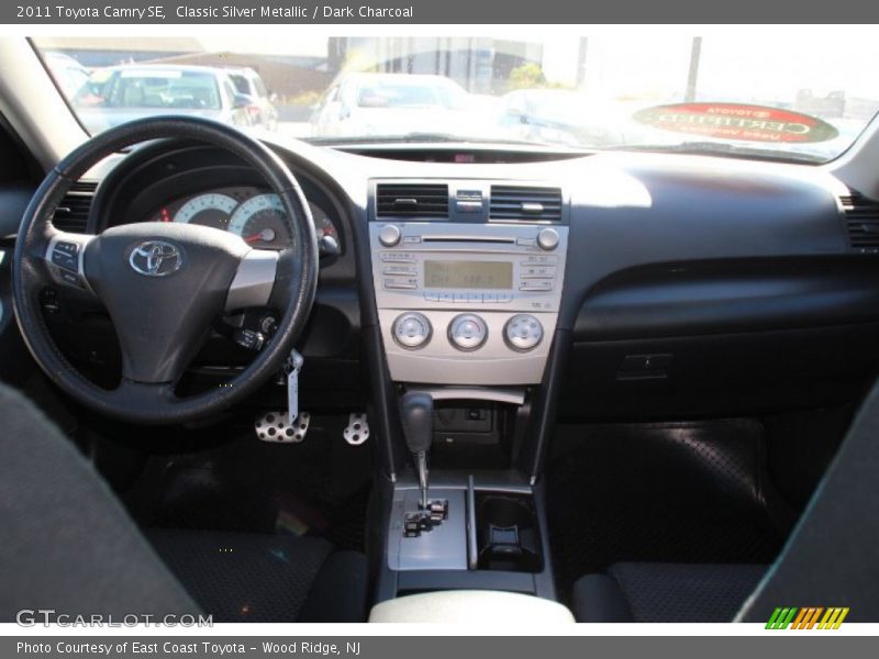 Classic Silver Metallic / Dark Charcoal 2011 Toyota Camry SE