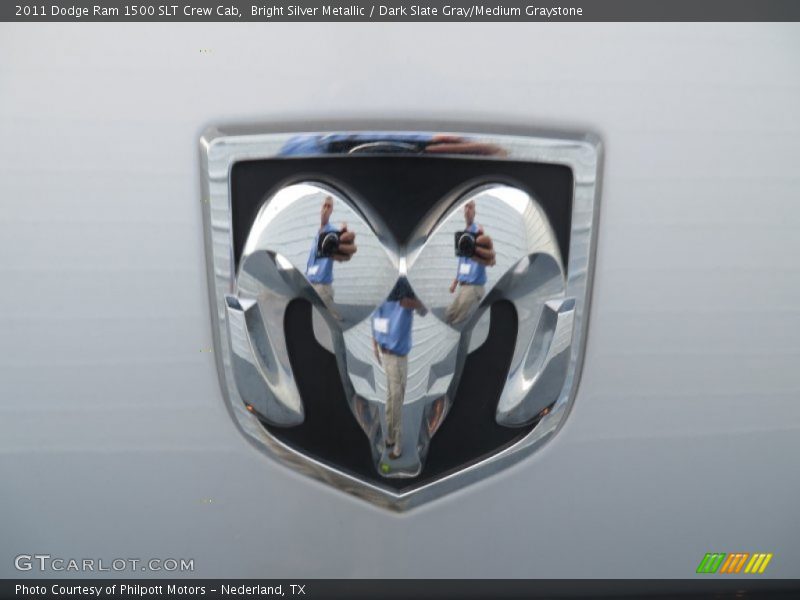 Bright Silver Metallic / Dark Slate Gray/Medium Graystone 2011 Dodge Ram 1500 SLT Crew Cab