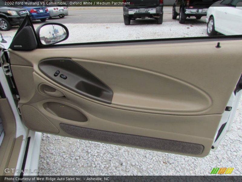 Door Panel of 2002 Mustang V6 Convertible