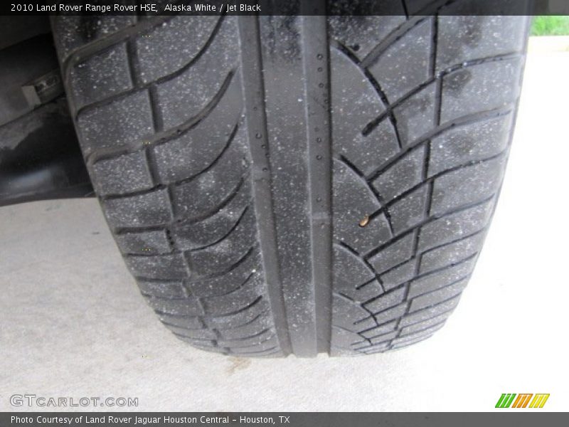 Alaska White / Jet Black 2010 Land Rover Range Rover HSE