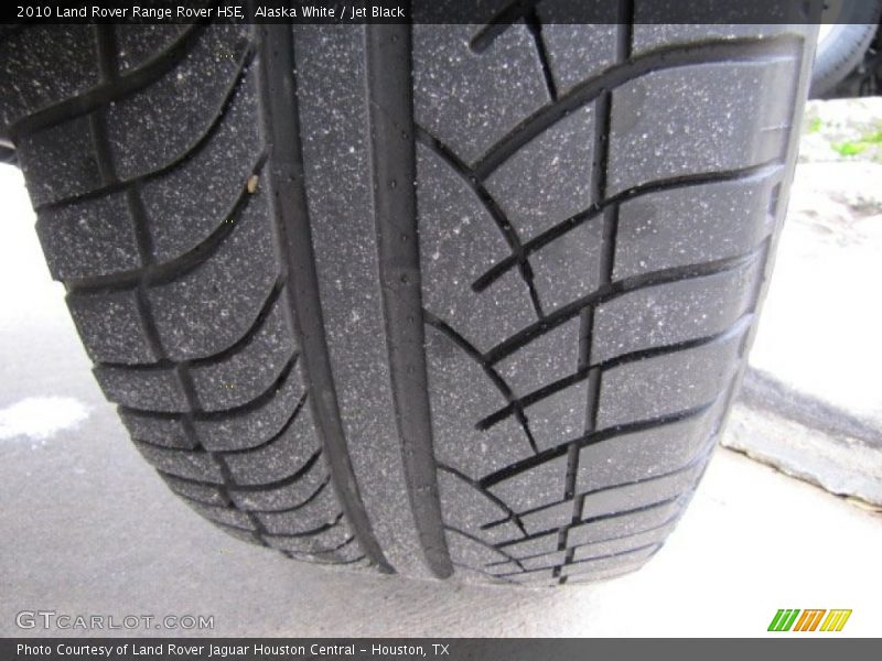 Alaska White / Jet Black 2010 Land Rover Range Rover HSE