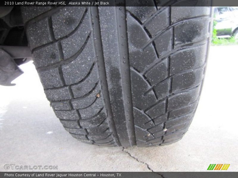 Alaska White / Jet Black 2010 Land Rover Range Rover HSE