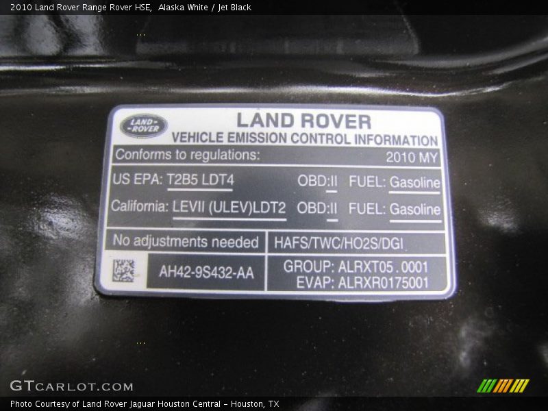 Alaska White / Jet Black 2010 Land Rover Range Rover HSE