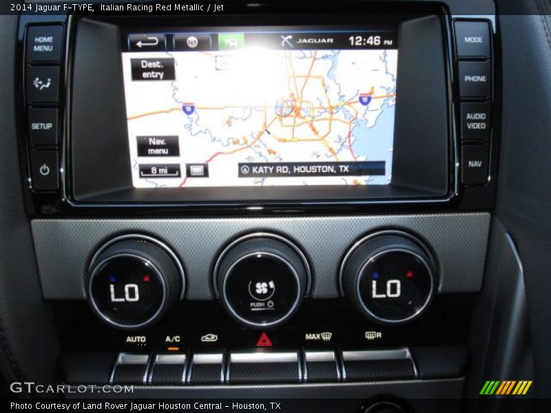 Navigation of 2014 F-TYPE 