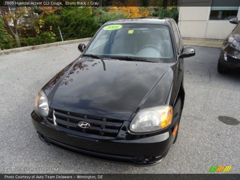 Ebony Black / Gray 2005 Hyundai Accent GLS Coupe