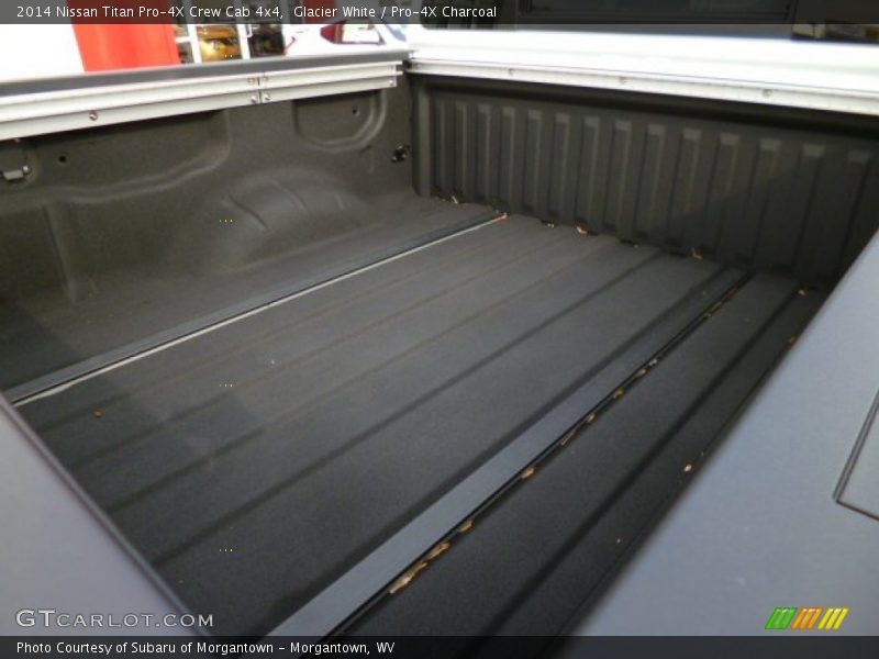 Glacier White / Pro-4X Charcoal 2014 Nissan Titan Pro-4X Crew Cab 4x4