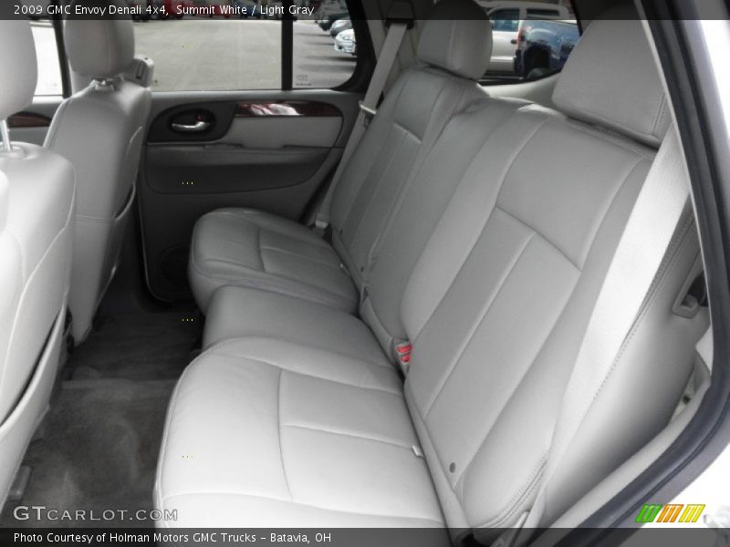 Summit White / Light Gray 2009 GMC Envoy Denali 4x4