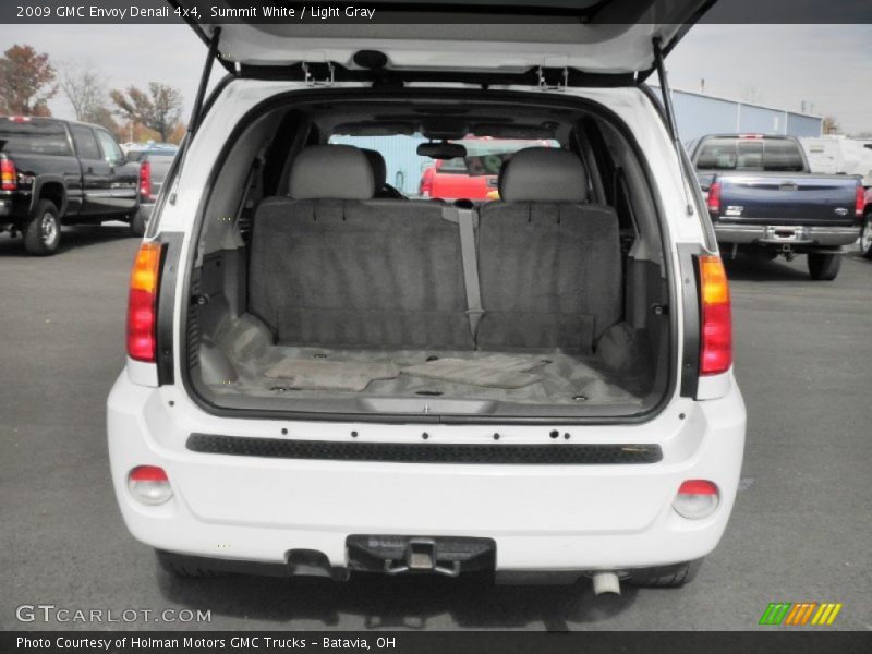 Summit White / Light Gray 2009 GMC Envoy Denali 4x4