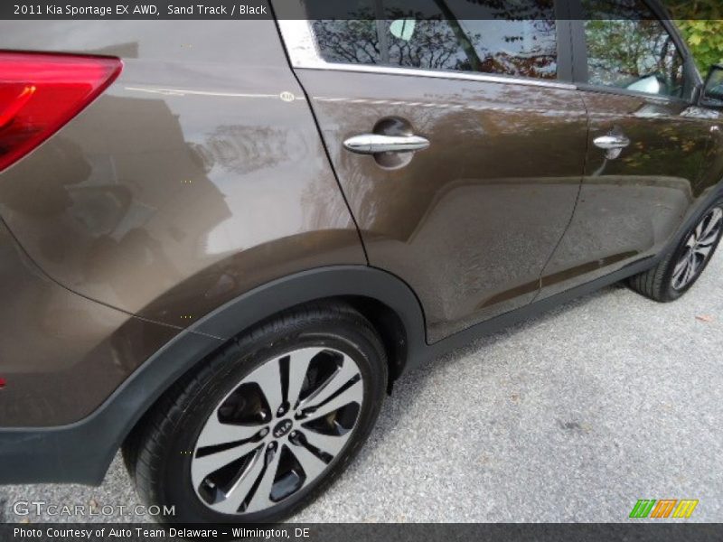 Sand Track / Black 2011 Kia Sportage EX AWD