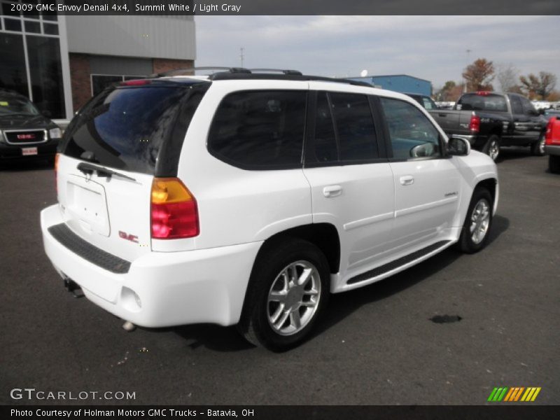 Summit White / Light Gray 2009 GMC Envoy Denali 4x4