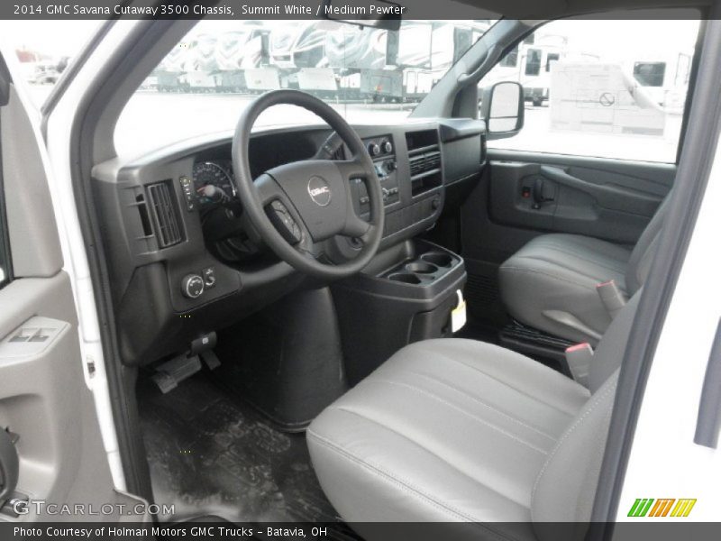 Summit White / Medium Pewter 2014 GMC Savana Cutaway 3500 Chassis