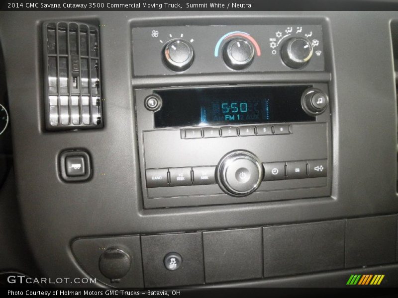 Controls of 2014 Savana Cutaway 3500 Commercial Moving Truck