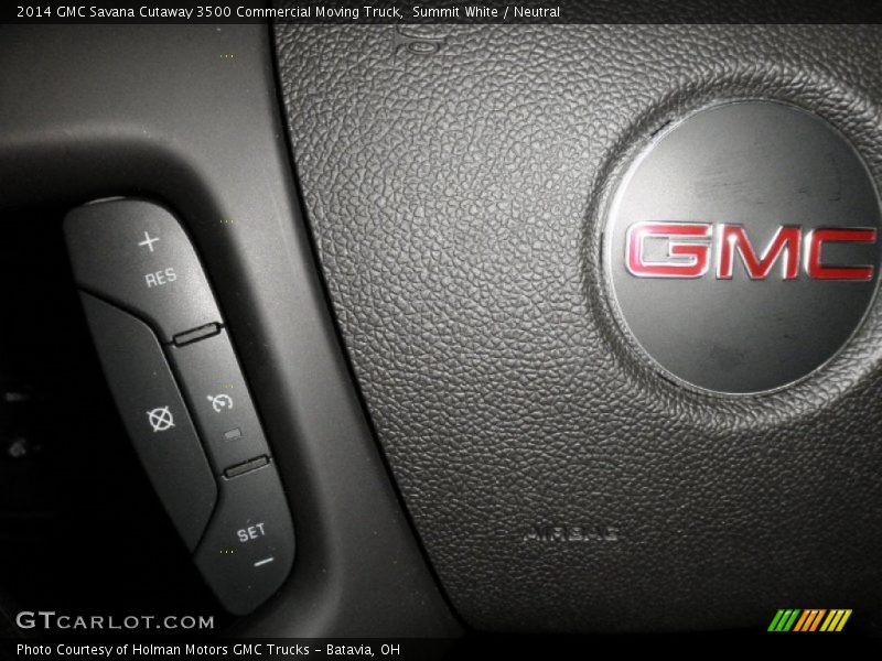 Summit White / Neutral 2014 GMC Savana Cutaway 3500 Commercial Moving Truck