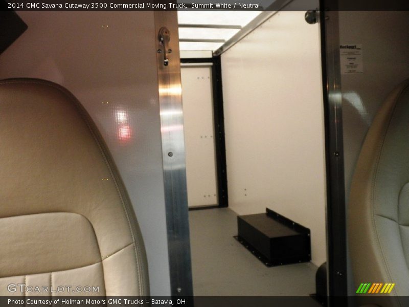 Summit White / Neutral 2014 GMC Savana Cutaway 3500 Commercial Moving Truck