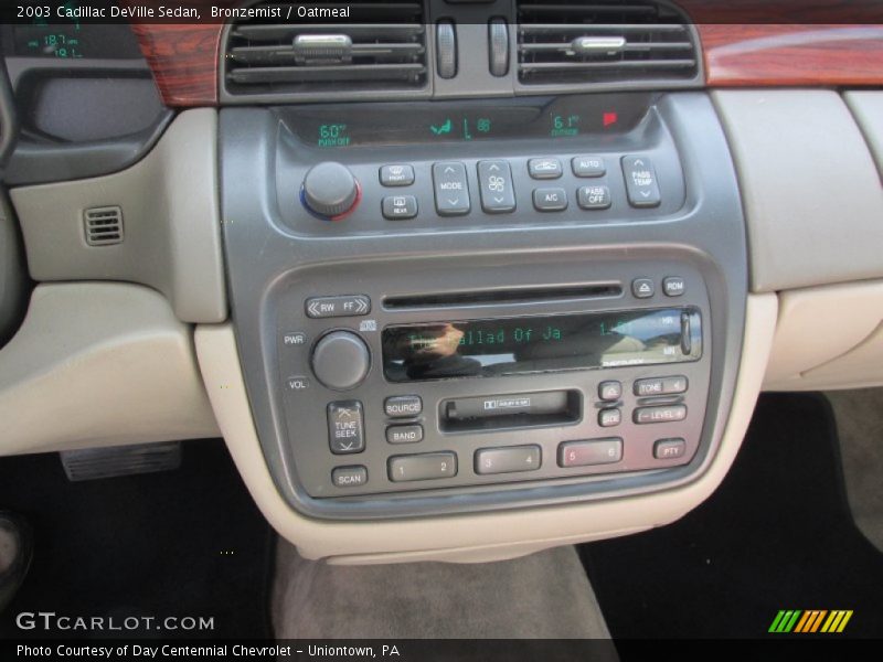 Bronzemist / Oatmeal 2003 Cadillac DeVille Sedan