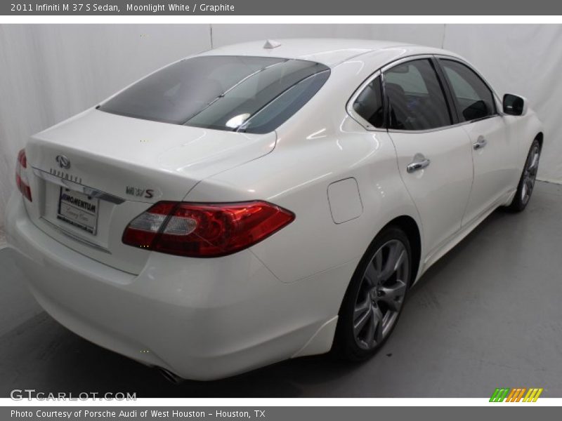 Moonlight White / Graphite 2011 Infiniti M 37 S Sedan