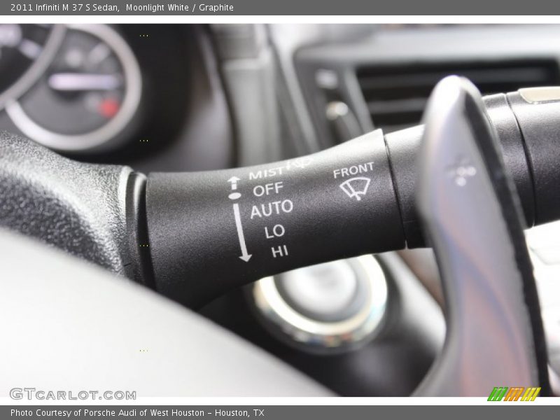 Moonlight White / Graphite 2011 Infiniti M 37 S Sedan