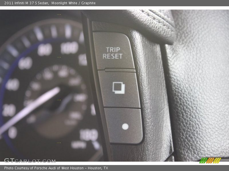 Moonlight White / Graphite 2011 Infiniti M 37 S Sedan