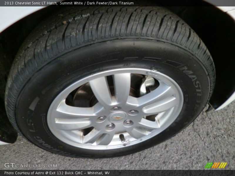 Summit White / Dark Pewter/Dark Titanium 2013 Chevrolet Sonic LT Hatch