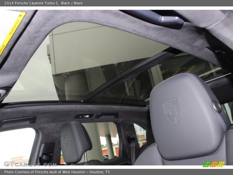 Black / Black 2014 Porsche Cayenne Turbo S
