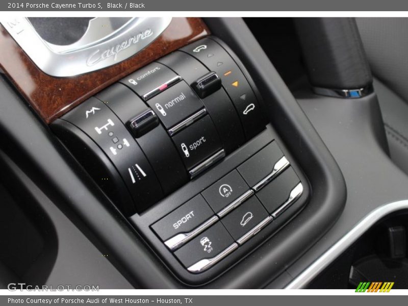 Controls of 2014 Cayenne Turbo S