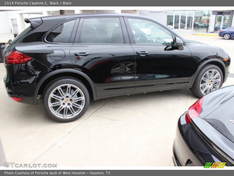 Black / Black 2014 Porsche Cayenne S