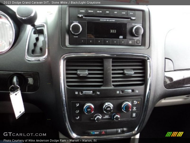 Stone White / Black/Light Graystone 2013 Dodge Grand Caravan SXT
