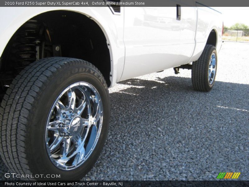 Oxford White / Medium Stone 2010 Ford F250 Super Duty XL SuperCab 4x4