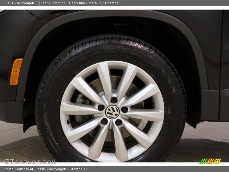 Deep Black Metallic / Charcoal 2011 Volkswagen Tiguan SE 4Motion