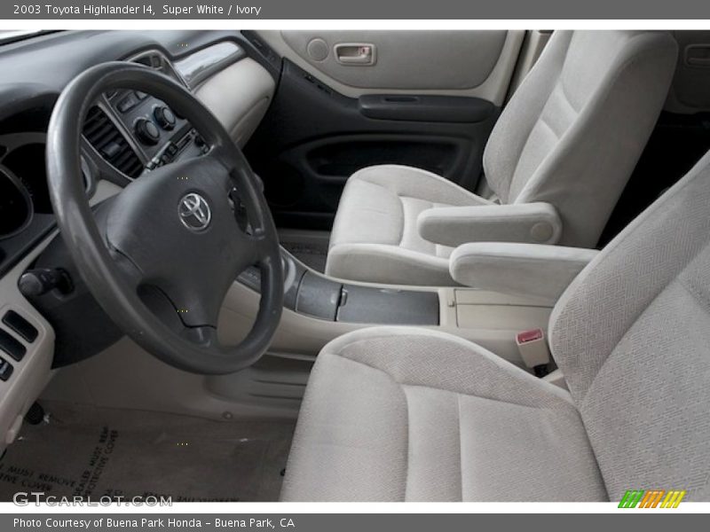 Super White / Ivory 2003 Toyota Highlander I4