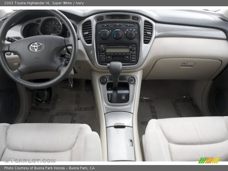 Super White / Ivory 2003 Toyota Highlander I4