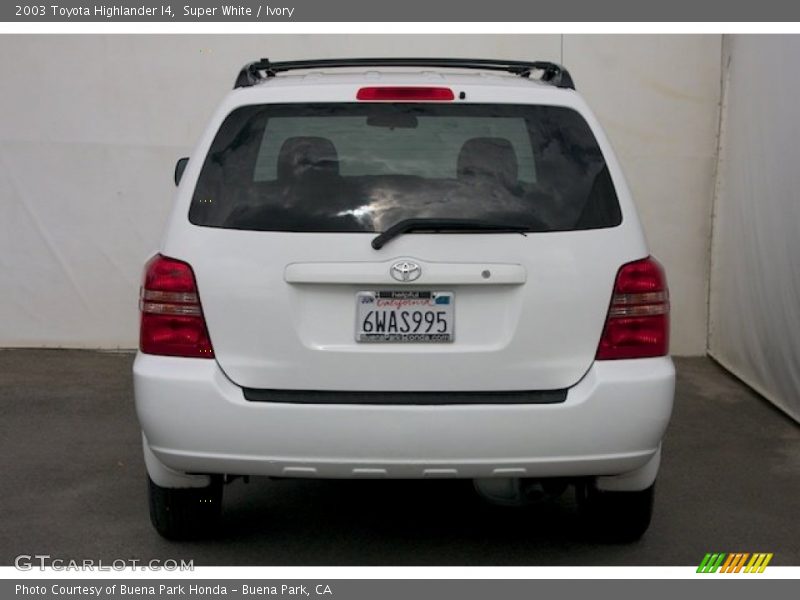 Super White / Ivory 2003 Toyota Highlander I4