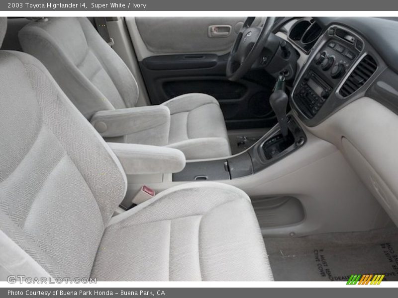 Super White / Ivory 2003 Toyota Highlander I4