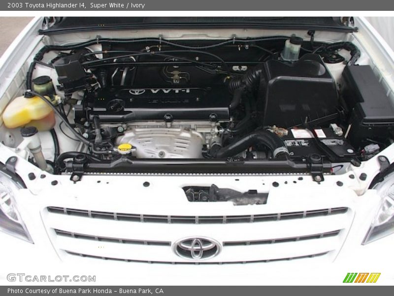 Super White / Ivory 2003 Toyota Highlander I4
