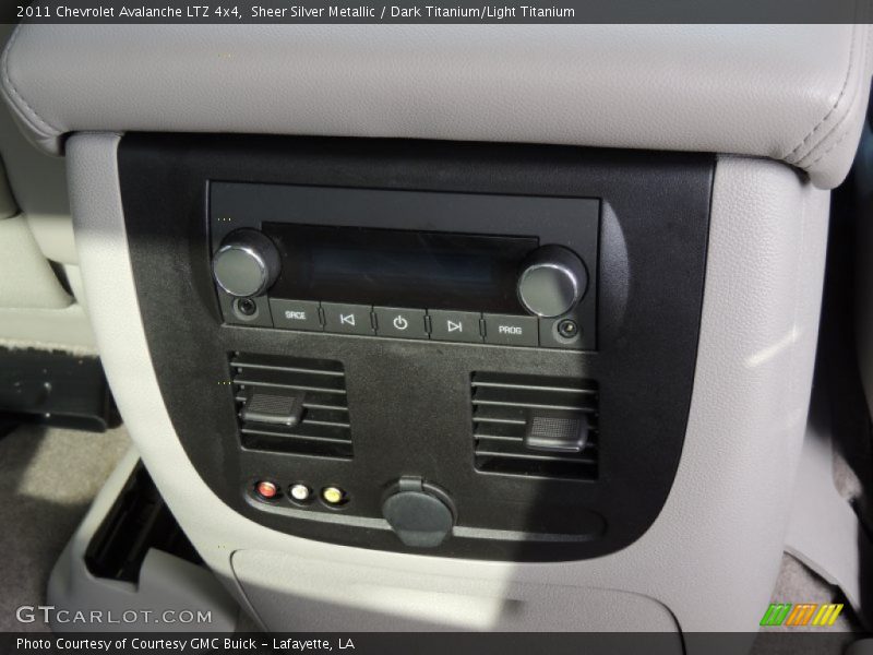 Sheer Silver Metallic / Dark Titanium/Light Titanium 2011 Chevrolet Avalanche LTZ 4x4