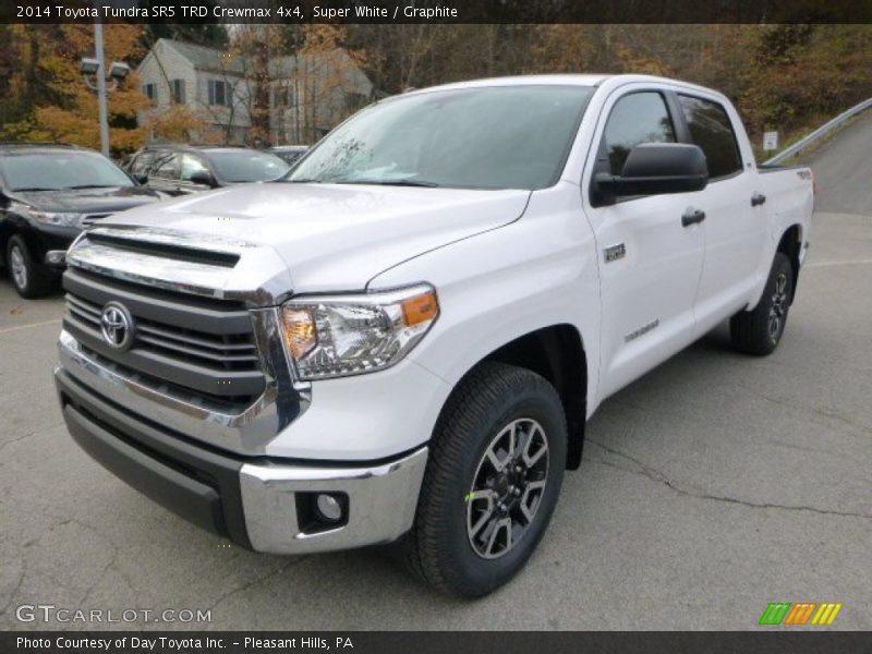 Super White / Graphite 2014 Toyota Tundra SR5 TRD Crewmax 4x4