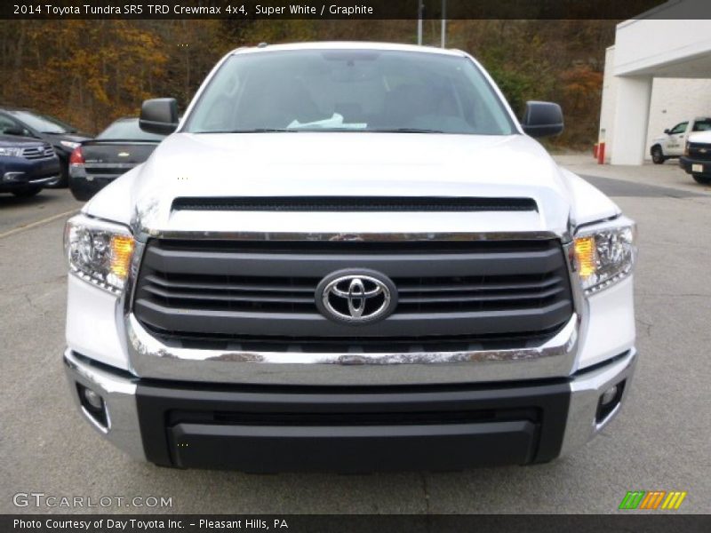 Super White / Graphite 2014 Toyota Tundra SR5 TRD Crewmax 4x4
