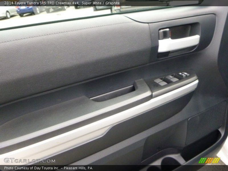 Super White / Graphite 2014 Toyota Tundra SR5 TRD Crewmax 4x4
