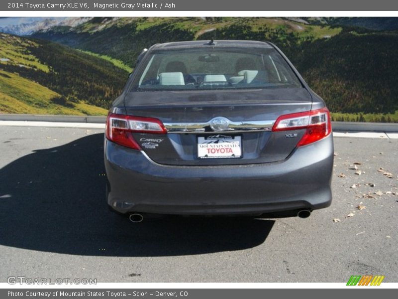 Magnetic Gray Metallic / Ash 2014 Toyota Camry XLE V6