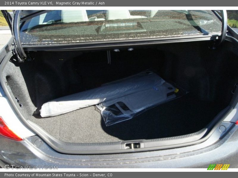 Magnetic Gray Metallic / Ash 2014 Toyota Camry XLE V6