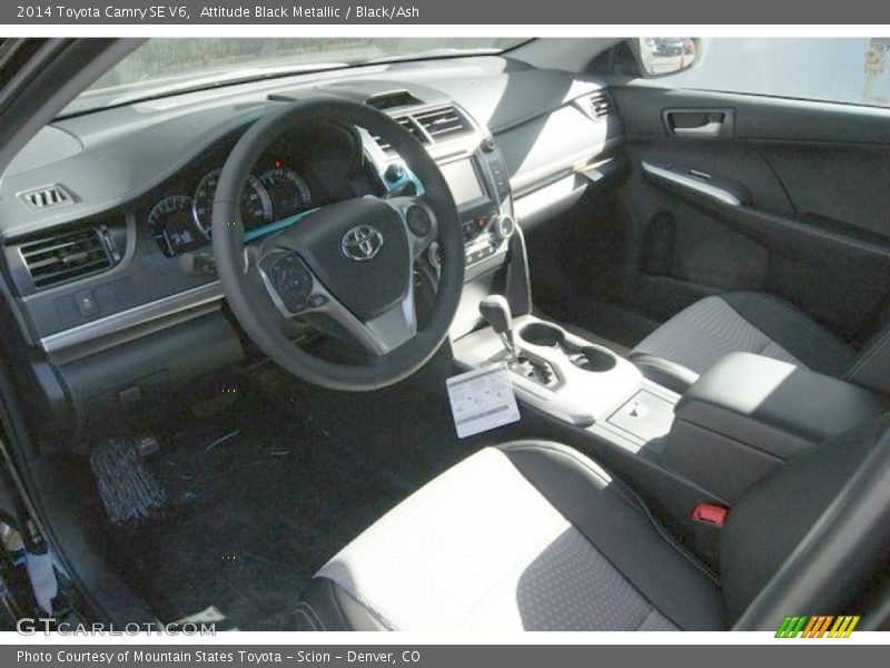 Attitude Black Metallic / Black/Ash 2014 Toyota Camry SE V6