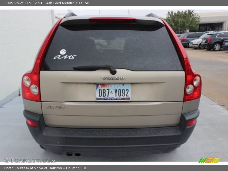 Ash Gold Metallic / Taupe 2005 Volvo XC90 2.5T