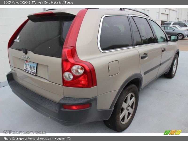 Ash Gold Metallic / Taupe 2005 Volvo XC90 2.5T