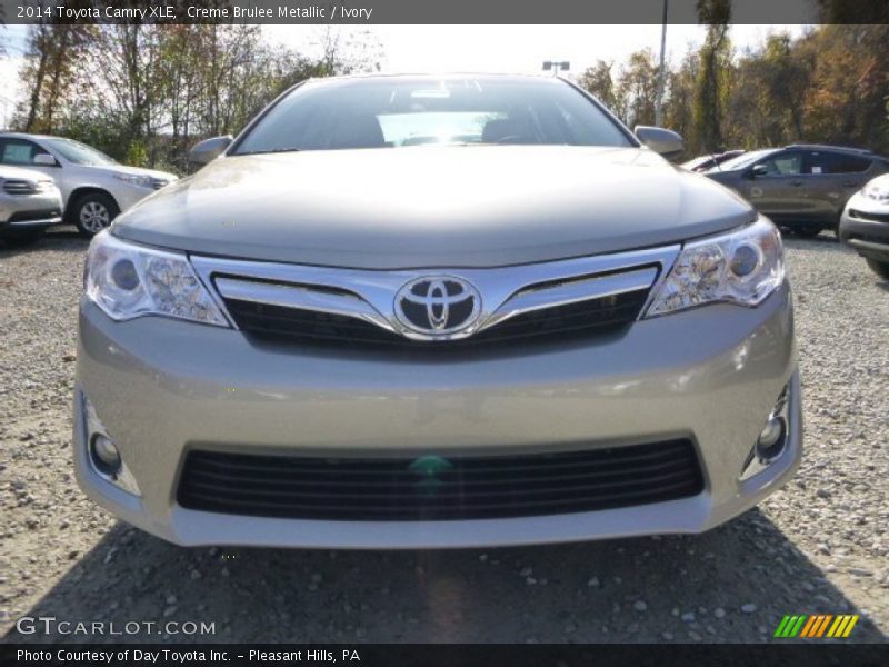 Creme Brulee Metallic / Ivory 2014 Toyota Camry XLE