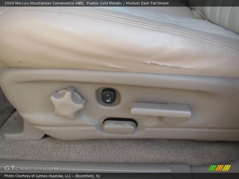 Pueblo Gold Metallic / Medium Dark Parchment 2004 Mercury Mountaineer Convenience AWD