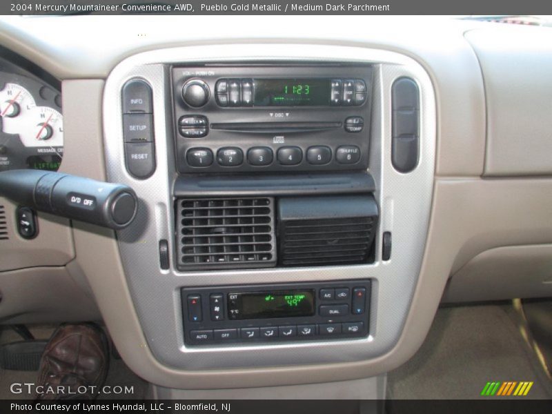 Pueblo Gold Metallic / Medium Dark Parchment 2004 Mercury Mountaineer Convenience AWD